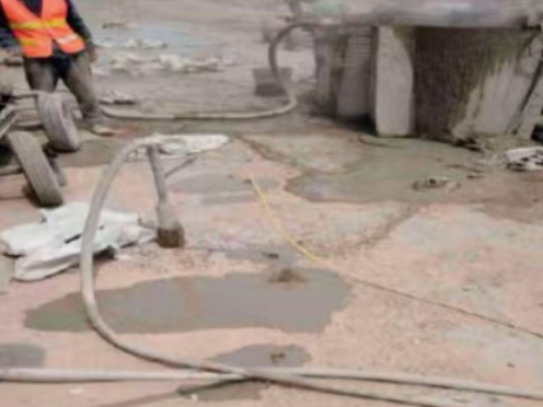 杨陵水泥混凝土路面板底注浆技术 路面脱空注浆整治方案